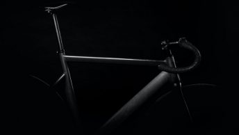 Géométrie d'un vélo noir