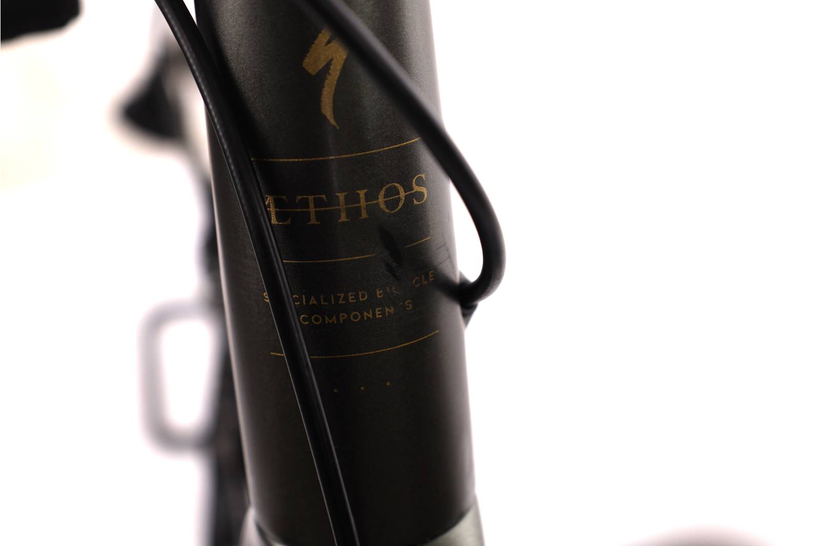 Specialized Aethos Comp Rival AXS