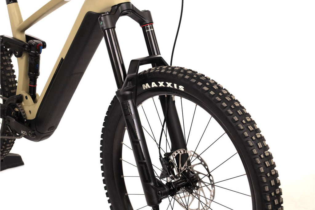 Cube Stereo Race Hybrid HPC